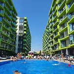 Seaside - Pool & Năvodari