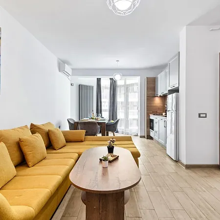 Seaside - Pool & Appartement Năvodari