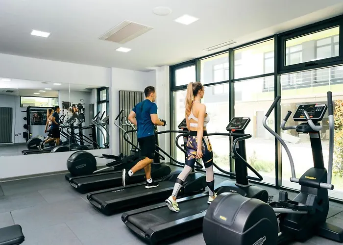 Seaside - Pool & Lejlighed Năvodari