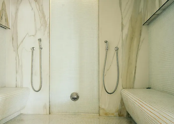 Seaside - Pool & Lejlighed Năvodari