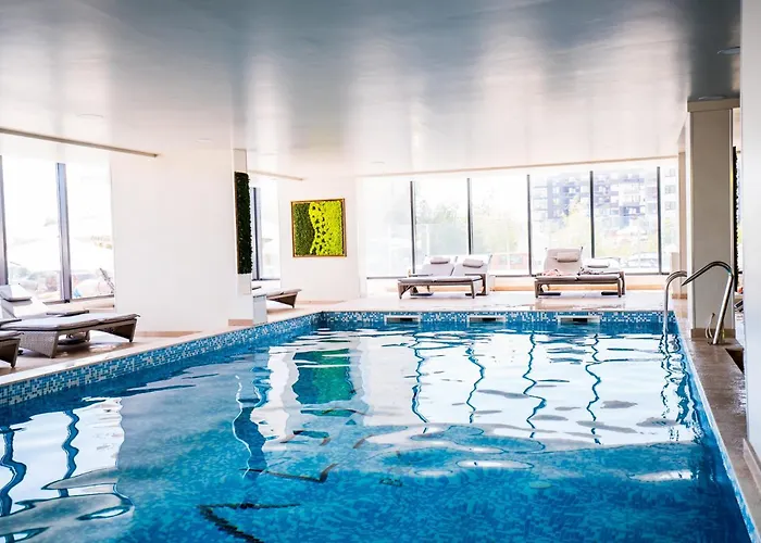 Seaside - Pool & Năvodari